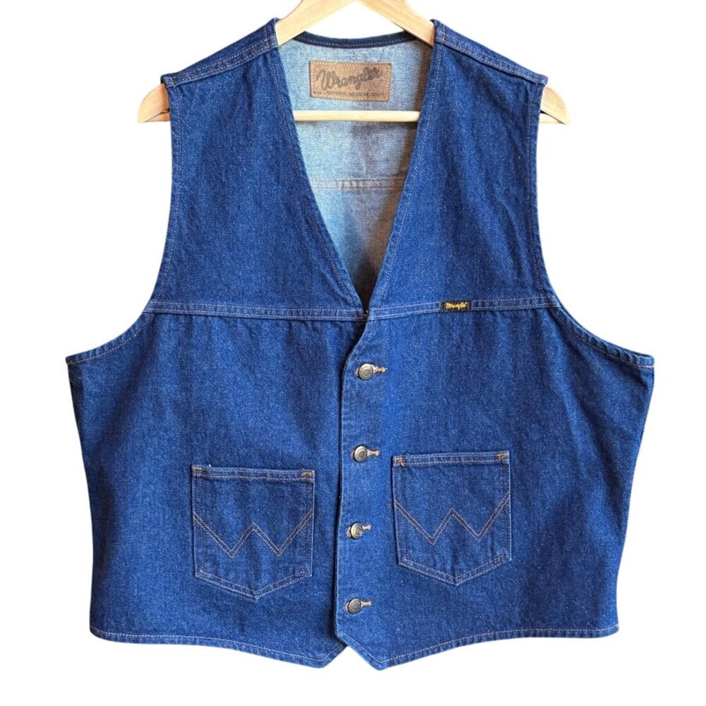 Wrangler Mens Denim Western Button Up Vest Cowboy Rodeo Style size XL(?) Pls Rd